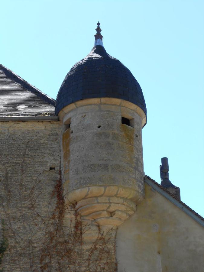 Chez Florine Et Valentin Villa Gigny  Exterior photo